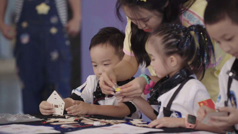变形联盟之少年航天梦 月球篇 第2季 踏上月球的征程