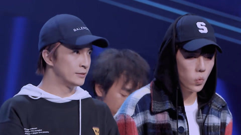 薛之谦刘维卡点极度舒适 薛之谦排创意小丑舞掉四斤