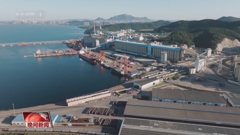 《晚间新闻》 20251224