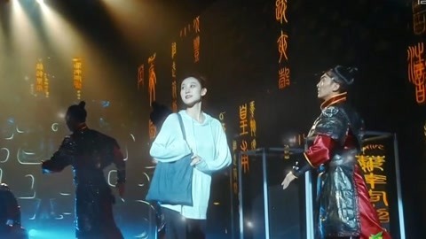 馆长请亮宝 “青铜”国之重器 文物真的穿越过过去吗？