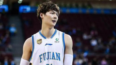 福建队三分王定制战术射手专用 牛角落位假内切掩护