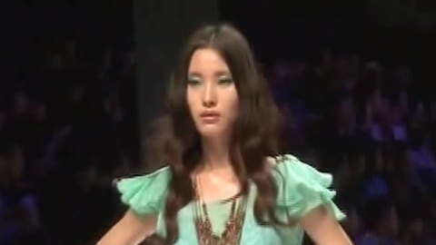 第一时尚 上海时装周特辑 礼服魅惑女性人生