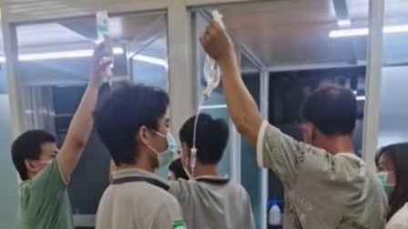 河北一学校大量学生恶心呕吐送医 官方：多部门介入调查