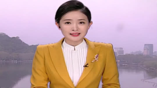 1818黄金眼 攒了10万想买房 销售推荐“首付贷”