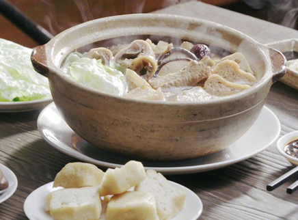 美食台 大厨家常肉骨茶  假装在东南亚