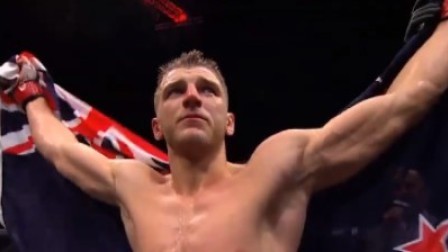UFC终极格斗冠军赛 UFC圣安东尼奥：重温丹-霍克的闪亮一击