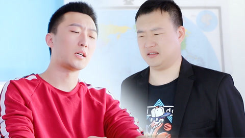 学校里的疯子 集数位大佬于一身的男人
