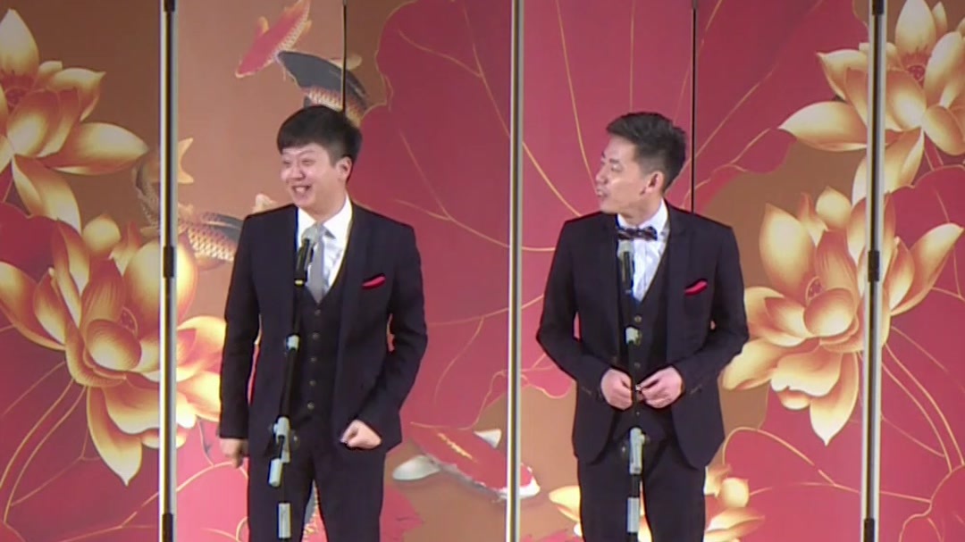 他俩人一改传统，让捧哏的表演多于逗哏