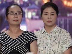 程派青衣女嘉宾很有气质 唱腔婉转悠扬