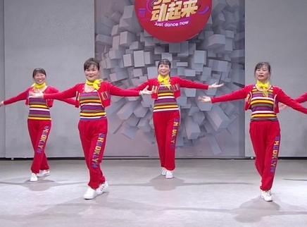 321动起来 舞蹈《家在御江南》