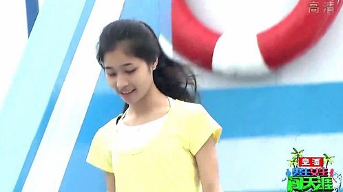 男生女生向前冲 选手全力爆发争夺晋级宝座