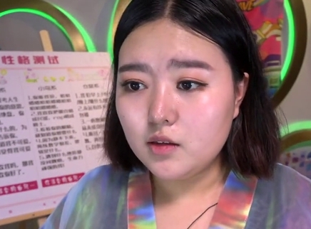 818超女聊天室 张雨佳自嘲“又高又圆”
