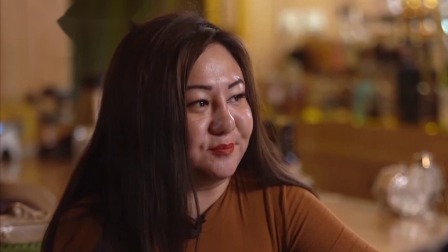 “三里屯一姐”高能凡尔赛，企业家打退堂鼓直呼hold不住