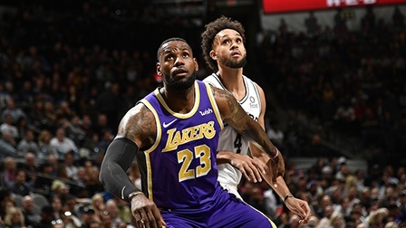 NBA流言收割机 詹姆斯再度三双，湖人103-96胜马刺收获5连胜