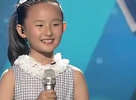 中国新声代第一季 白百何隔空熊抱小萝莉