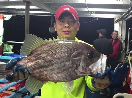 二更视频 深海料理人的环球海钓