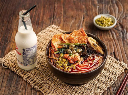 日食记 办公室吃螺蛳粉 是怎样的体验