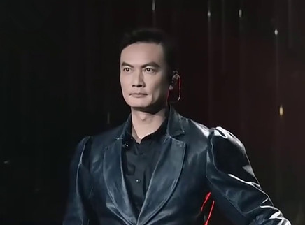 娱乐急先锋 歌手李泉“八百里加急”补位