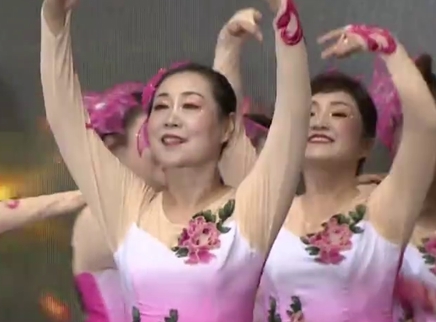 321动起来 广场舞《感恩》