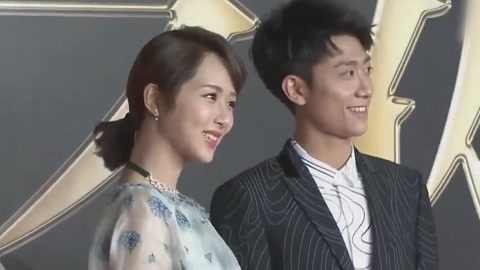 屏行星乐汇 屏行星乐汇之张一山杨紫微博之夜后台打闹
