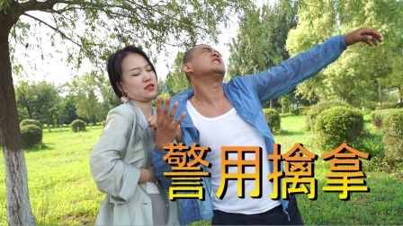 小义防身术 小姐姐见义勇为抓小偷，1招警用擒拿，坏人疼哭了