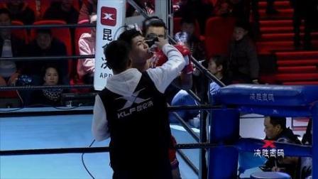 给对手喂水是为什么? 体育道德是我们共同的追求