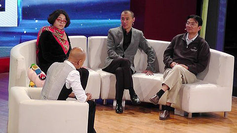 夜问 六六乐嘉唇枪舌战 畅聊婚姻话题