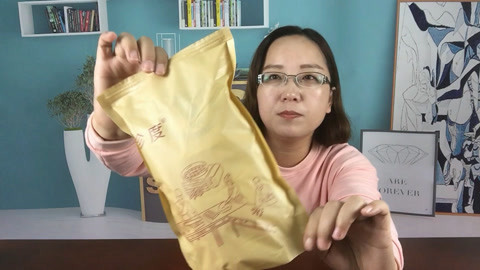 梁小轩和轩妈试吃各种美食 试吃“老式月饼”