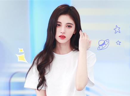 甜蜜的任务 鞠婧祎回应“钢铁直女”称号
