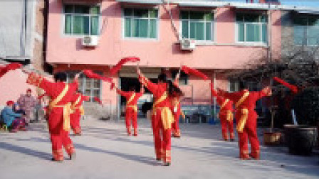 最新广场舞《最炫信天游》欢快喜庆腰鼓，音乐好听，简单易学