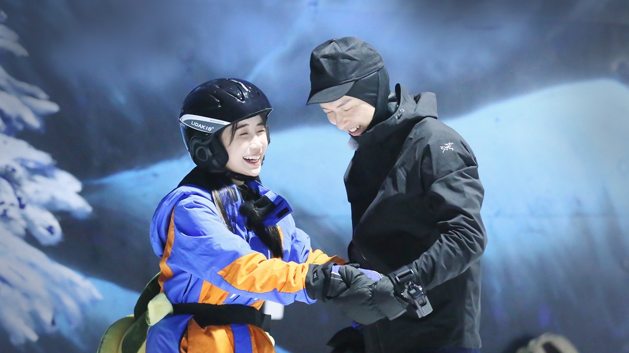 半熟恋人 第9期下：能能罗拉手牵手滑雪