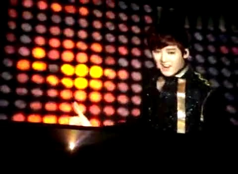 IU kiss&cry Man Man Ha Ni - 韩国现场 饭拍版 12/02/08-U-Kiss (UKiss)