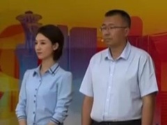 一路畅达的心愿 1公里路堵成停车场