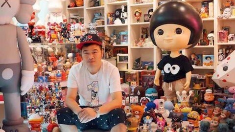 顽客 跨界潮玩教父，坐拥能换好几套房子的限量版藏品