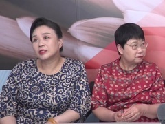 选择2019 女强人热衷赚钱有少女心 自曝做生意亏钱孩子