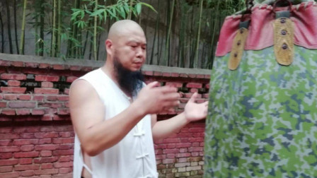 全球武术大师 太极VS现代搏击，那个更具有优势？王知亮说到点上了