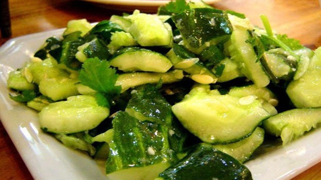 美&middot;食 凉拌黄瓜最简单的家常做法，清脆爽口，30秒完成，厨房新手也能学会