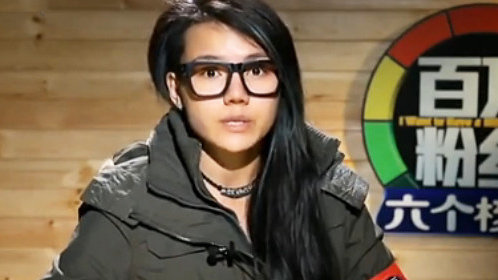 成龙女弟子徐冬梅返场助阵遭哄抢