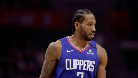 2020 NBA全明星正赛 伦纳德赛季至今高光时刻，天神下凡上演霸气骑扣