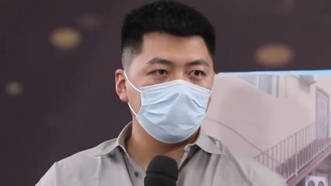 停车问题困扰村民多年 书记为拓宽路面挨家挨户提出方案