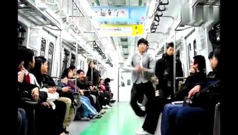 IU kiss&cry Rainism 秀铉地铁 Solo-U-Kiss (UKiss)