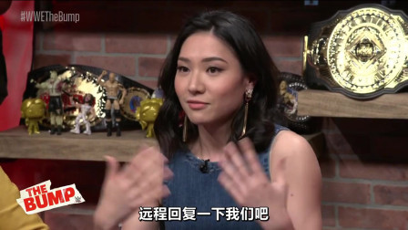 WWE在中国 《WWE最前沿》主播Nina在直播节目向李霞传音
