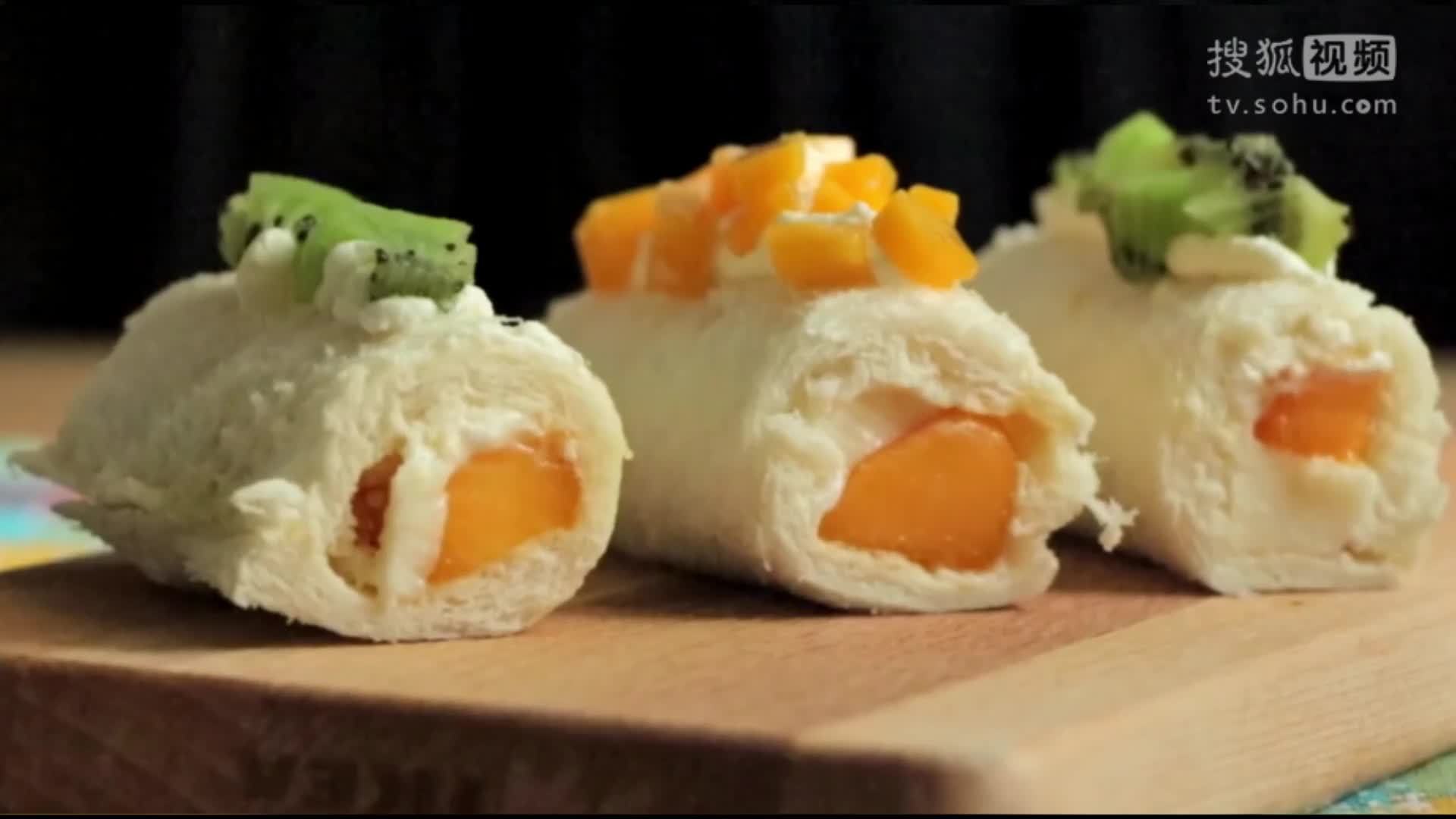 美&middot;食 芒果奶冻卷吐司，滑嫩爽口又松软，赶紧在家学着做吧
