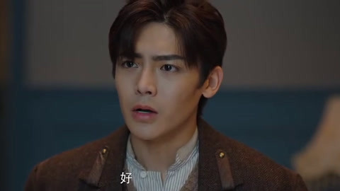 情绪十分不稳定似乎在害怕什么