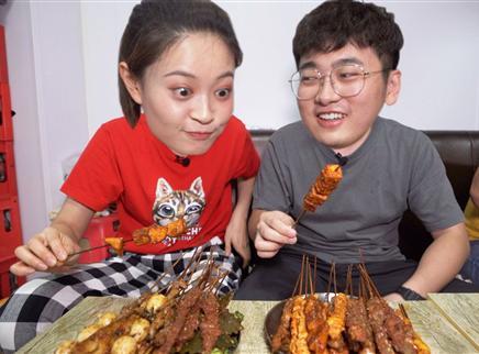 盗月社食遇记 2020 羊肉羊肝裹上酱和烙馍是绝配