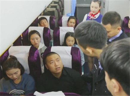 新闻大求真 如遇航班超售乘客该怎么办？