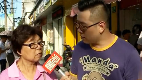 人气美食 每天限量100只！6点前卖完！这家烤鸭很畅销