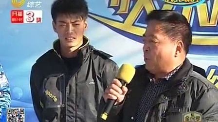 跤王以一敌二比赛摔跤