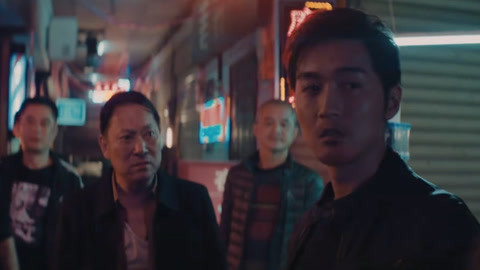 非常目击&middot;精选看点 山峰单独行动！