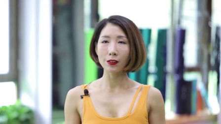 臀腿拉伸，提高柔韧性，缓解肌肉紧张